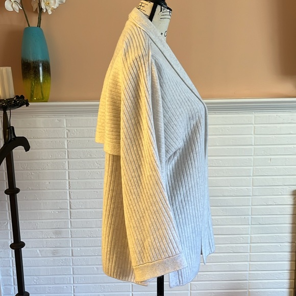 Vince Wool/Cashmere Blend Cardigan - Picture 2 of 6